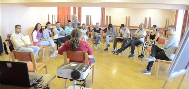 „Informiši se, pokreni se – kvalitetnim informacijama do boljeg položaja romske zajednice u društvu“
