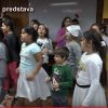Podela paketića i Novogodišnja predstava u Društvenom centru