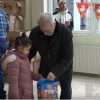 UG Tolerancija za sve u saradnji sa GO Crveni krst podelila novogodišnje  paketiće